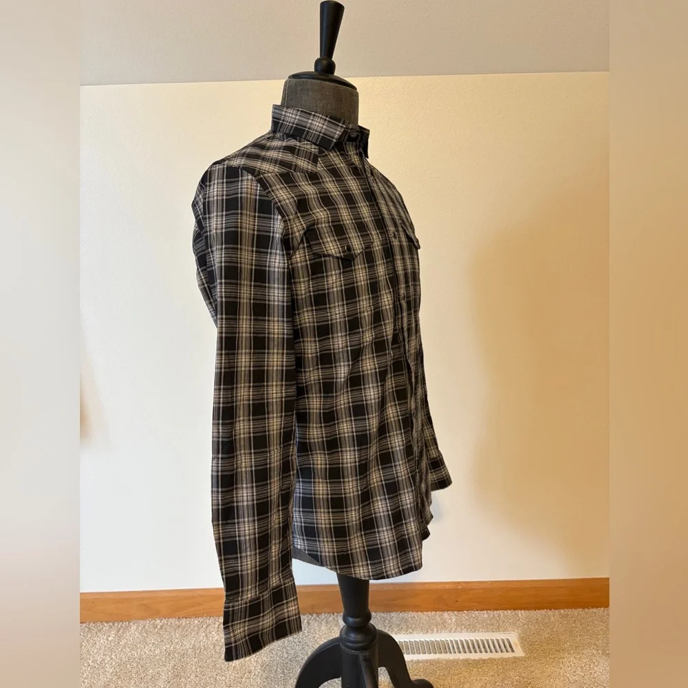 Banana Republic Black and White Gingham Casual Shirt - Picture 3 of 4